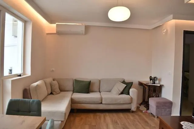 Eri Apartment *